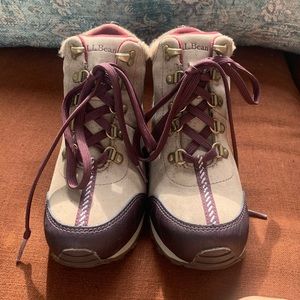 NWT Youth size 4 LL Bean boots